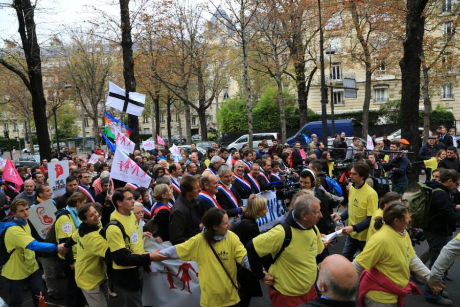 Francja protestuje